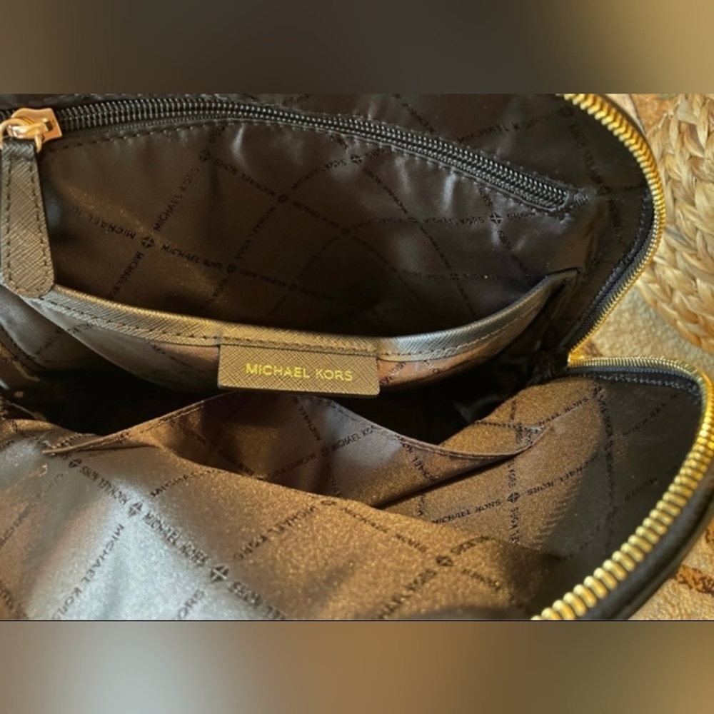 New $298 Michael Kors Saffiano Leather CINDY LG BACKPACK MK Bag - Picture 6 of 6